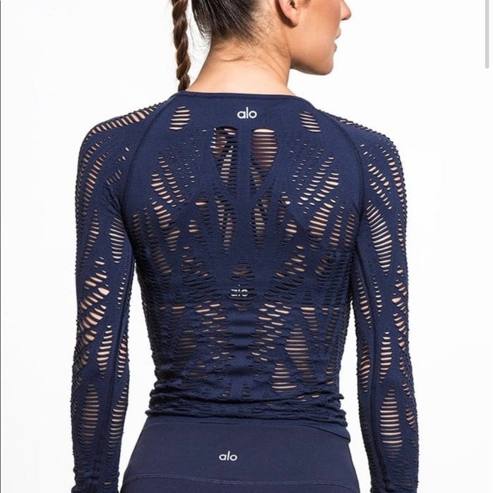 ALO Yoga Wanderer Long Sleeve Top – Navy NWT SIZE L